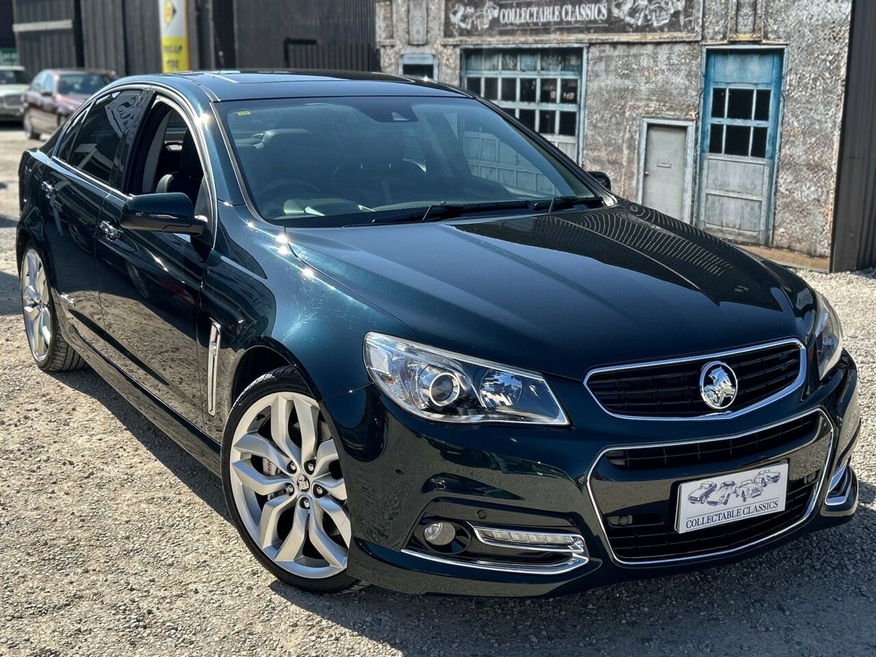 2013 HOLDEN COMMODORE VF SS V REDLINE 6 SP MANUAL 4D SEDAN