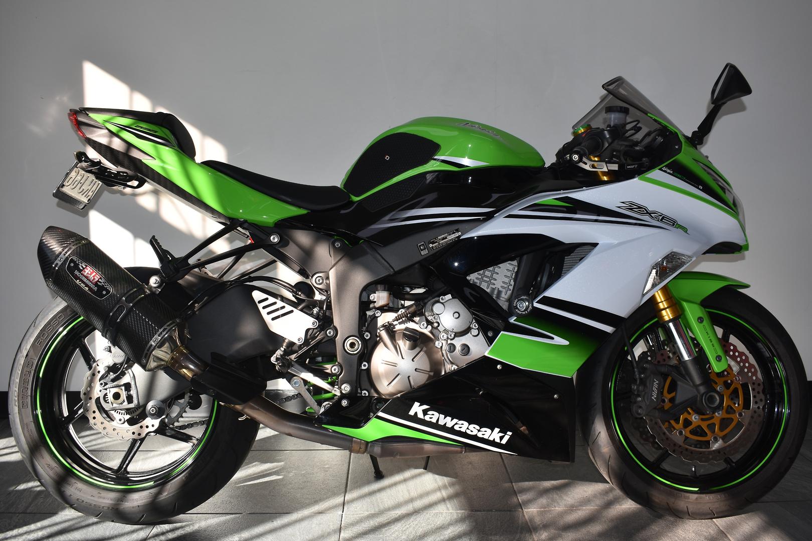 2015 KAWASAKI NINJA ZX-6R (636) ABS 30TH ANNIVERSARY - JBFD5258820