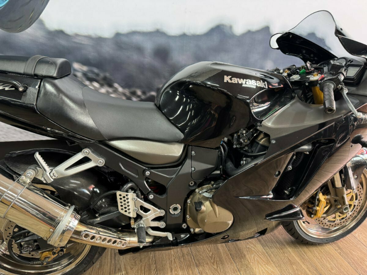 2005 KAWASAKI ZX-12R (ZX1200 NINJA) SPORTS - JBFD5327905 - JUST BIKES