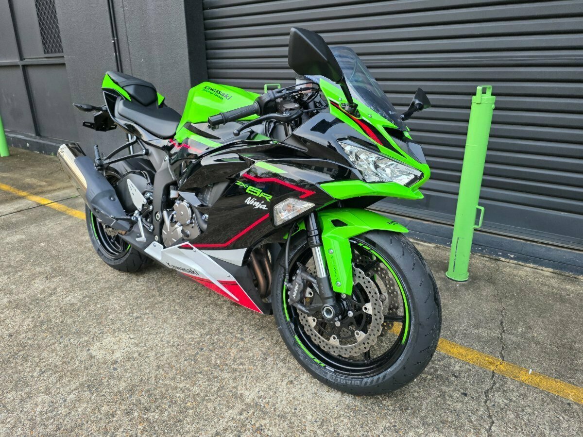 2021 KAWASAKI NINJA ZX-6R (636) KRT EDITION SPORTS - JBFD5337660