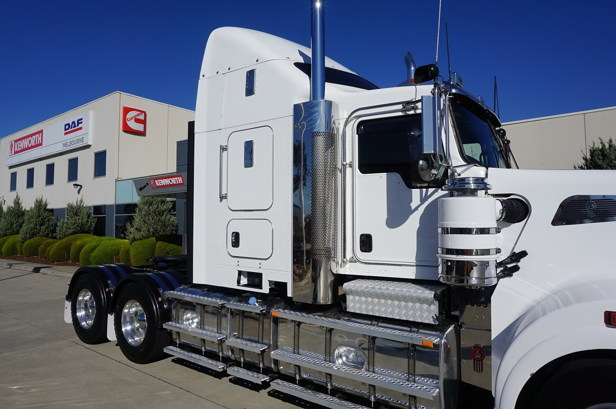 2015 KENWORTH T909 TRUCK AUTOMATIC PRIMEMOVER - JTFD5060378 - JUST