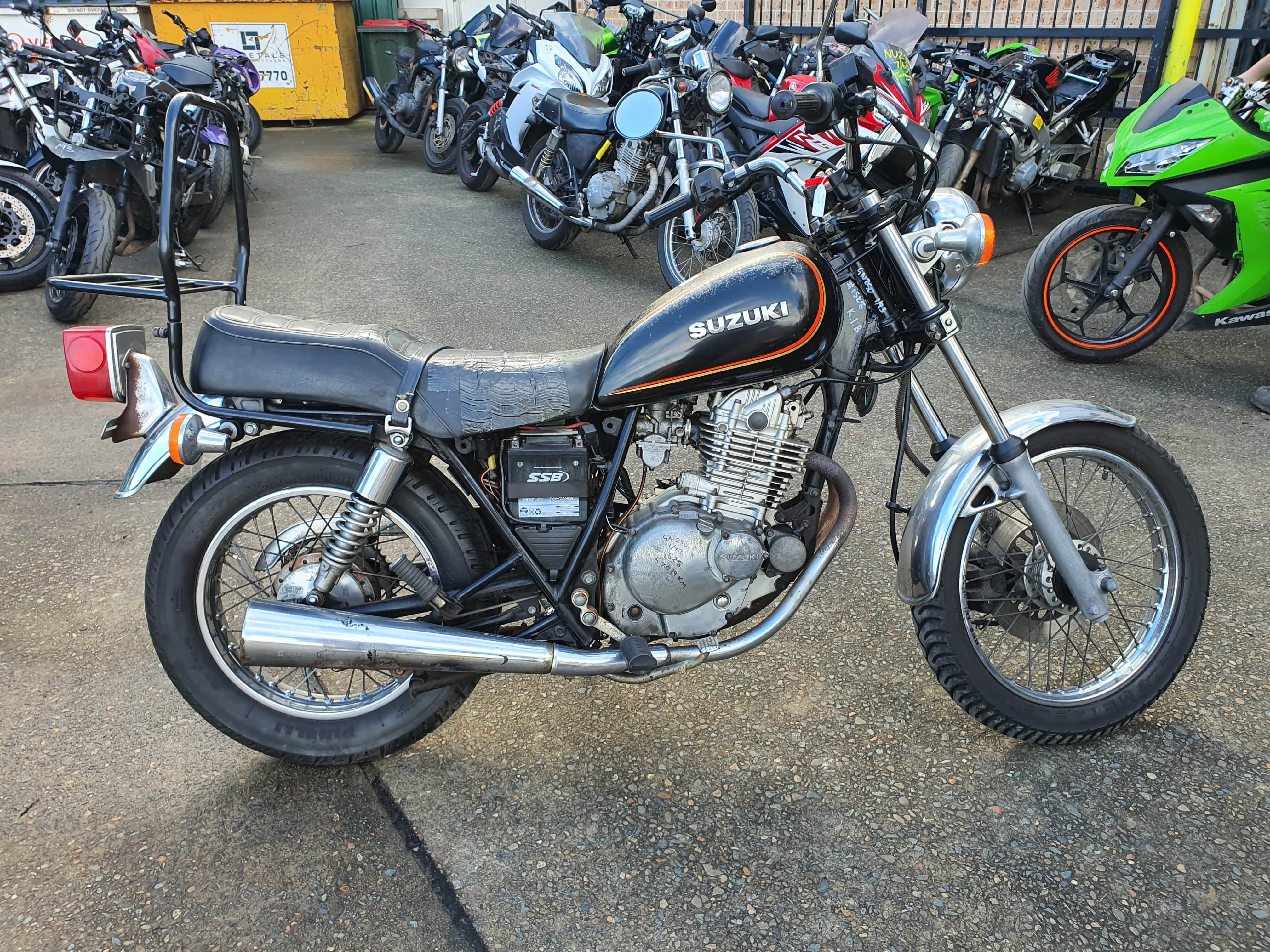 01/1993 SUZUKI GN250 ROAD - JBPMD5230945 - JUST BIKES