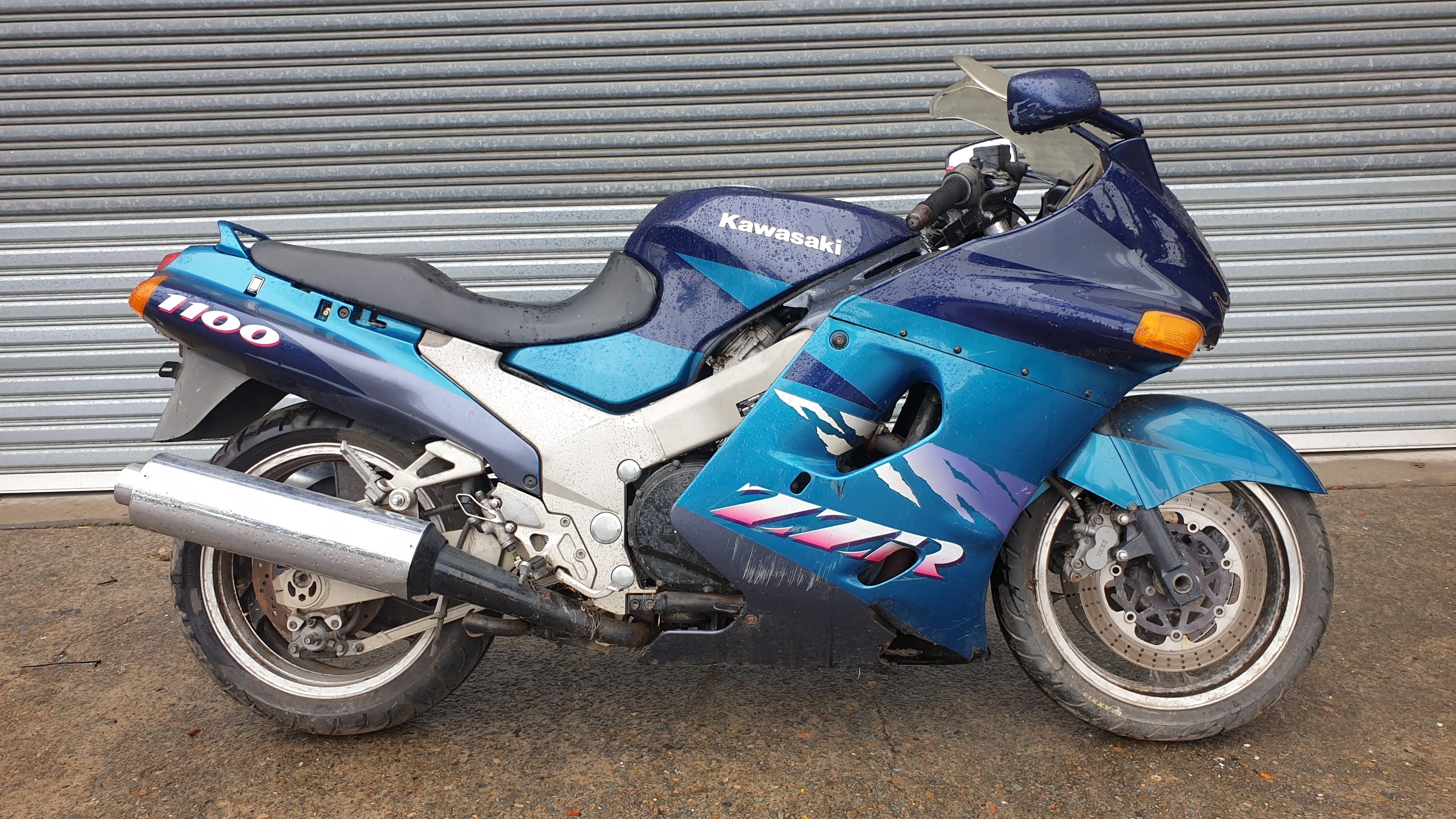 11/1993 KAWASAKI ZZR1100 ROAD - JBMD5276207 - JUST BIKES