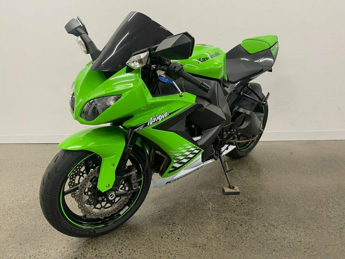 2010 KAWASAKI ZX-10R (ZX1000 NINJA) SPORTS - JBFD5268815 - JUST BIKES