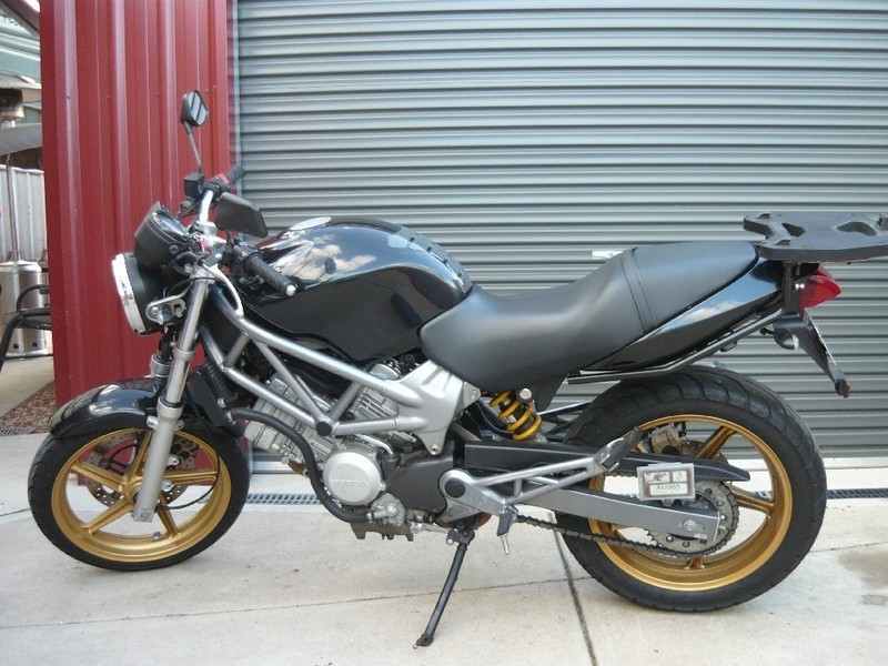 VTR250(2002)　
交換可 2002 HONDA VTR VTR250 - JBW2004523 - JUST BIKES