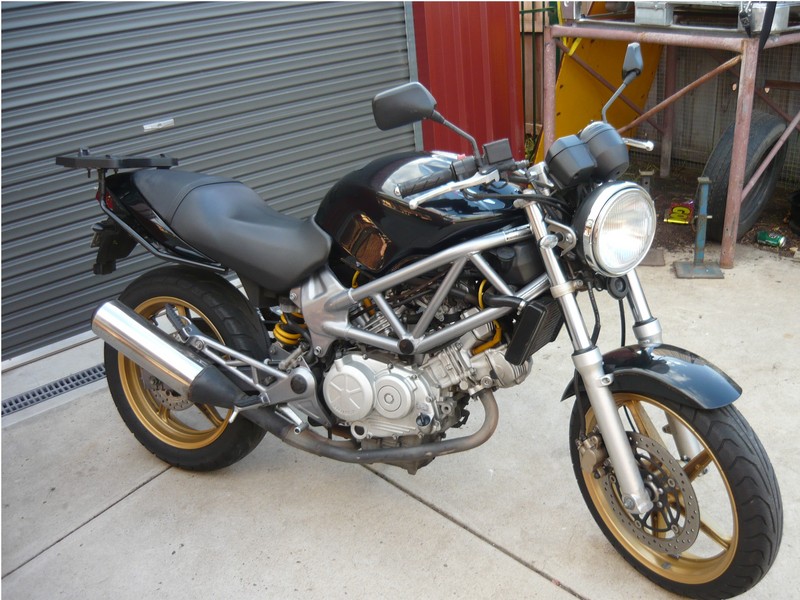 2002 HONDA VTR VTR250 - JBW2004523 - JUST BIKES