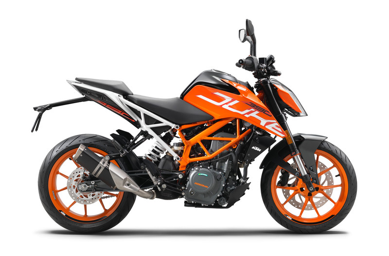 KTM 390 Duke side angle