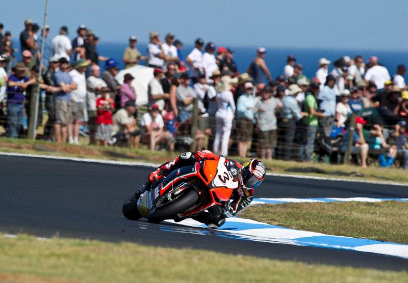 Checa and Biaggi win at PI World Superbikes
