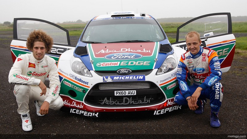 Simoncelli tries four wheels in UK