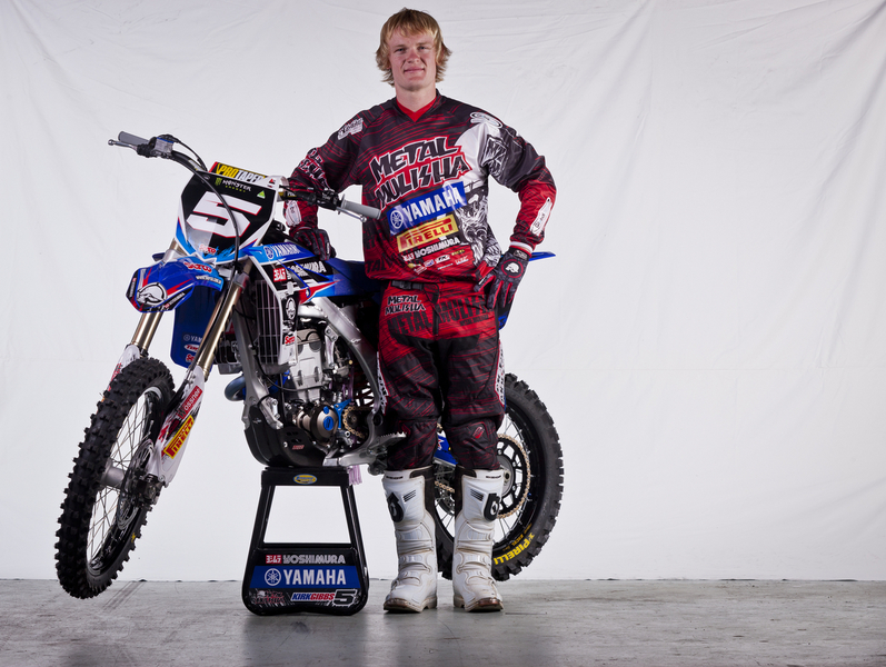 Serco Yamaha reveal 2012 livery