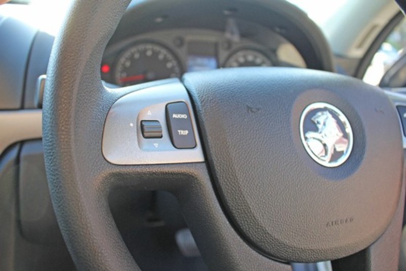 2011 HOLDEN COMMODORE OMEGA VE Series II