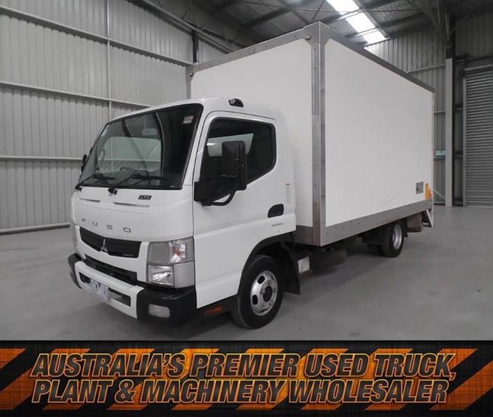 2012 FUSO CANTER 515