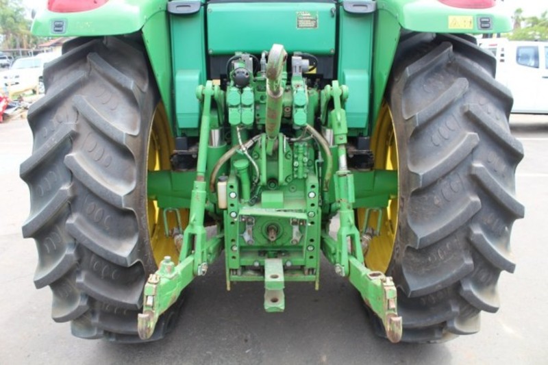 2004 JOHN DEERE 6420S 6420S Tractor