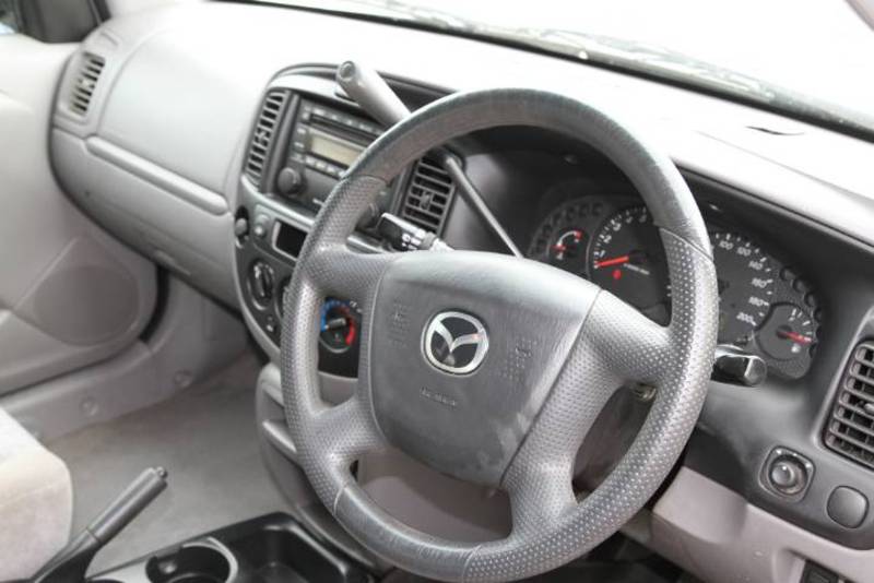 2001 MAZDA TRIBUTE LIMITED