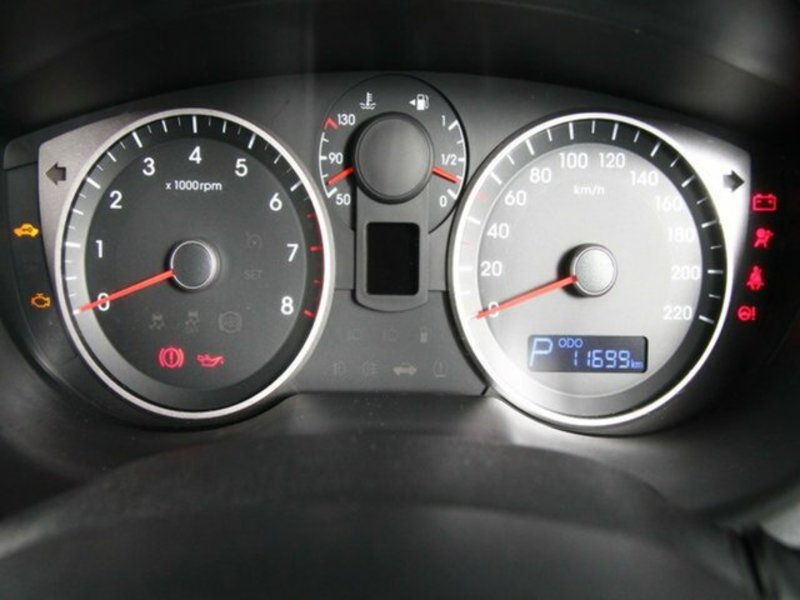 2015 HYUNDAI i20 ACTIVE PB MY14