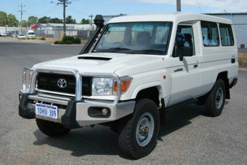 2009 TOYOTA LANDCRUISER Workmate Troopcarrier VDJ78R MY10
