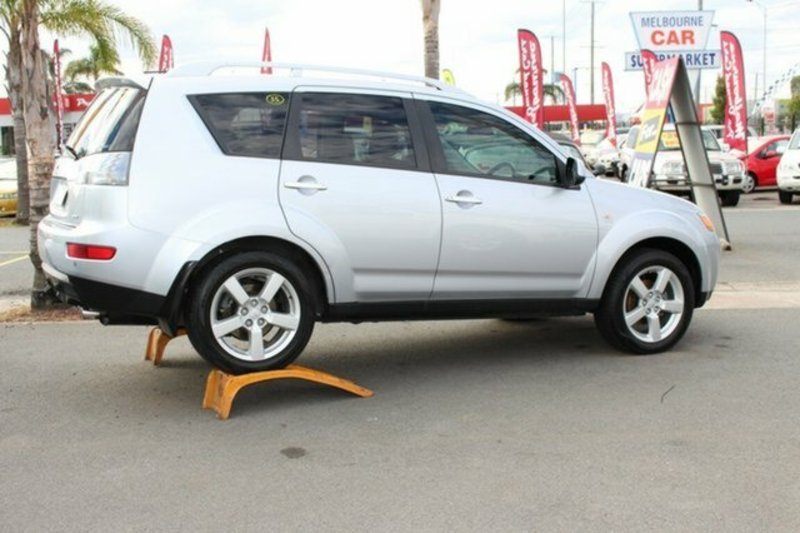2007 MITSUBISHI OUTLANDER VR-X ZG