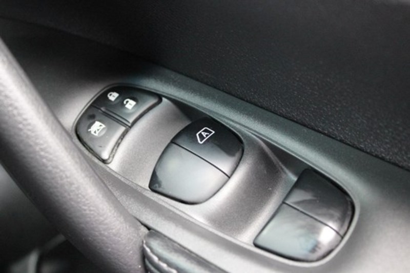 2014 NISSAN X-TRAIL ST T32