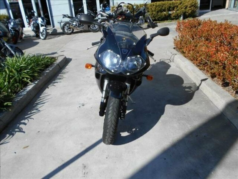 2002 TRIUMPH 955CC T955i (DAYTONA 955i)