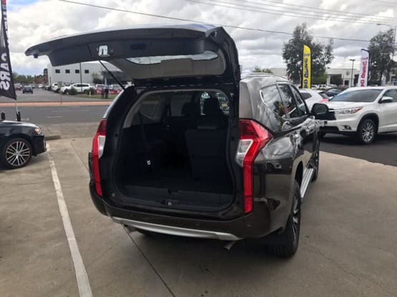 2016 MITSUBISHI PAJERO SPORT GLS QE