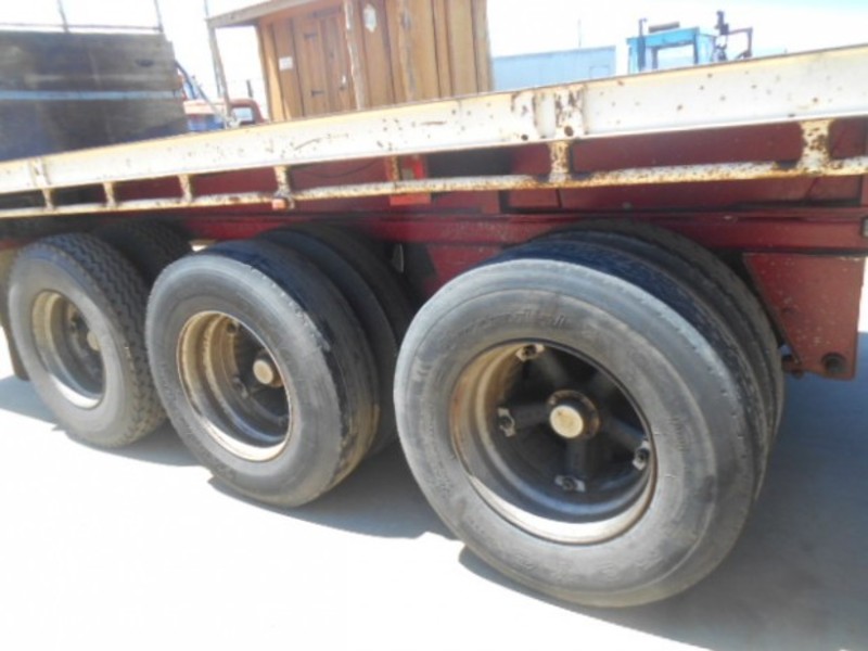 1985 Fruehauf Flat top Semi Trailer