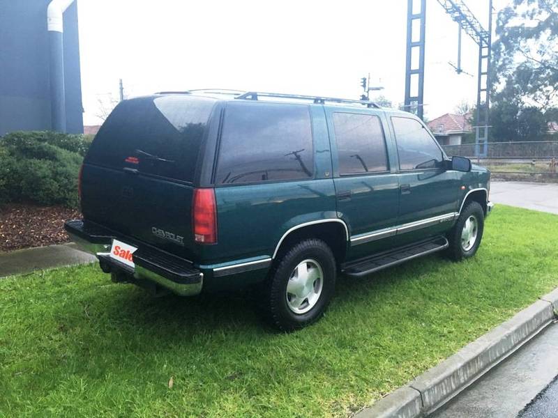 1998 HOLDEN SUBURBAN 1500 LT 4X4 K8