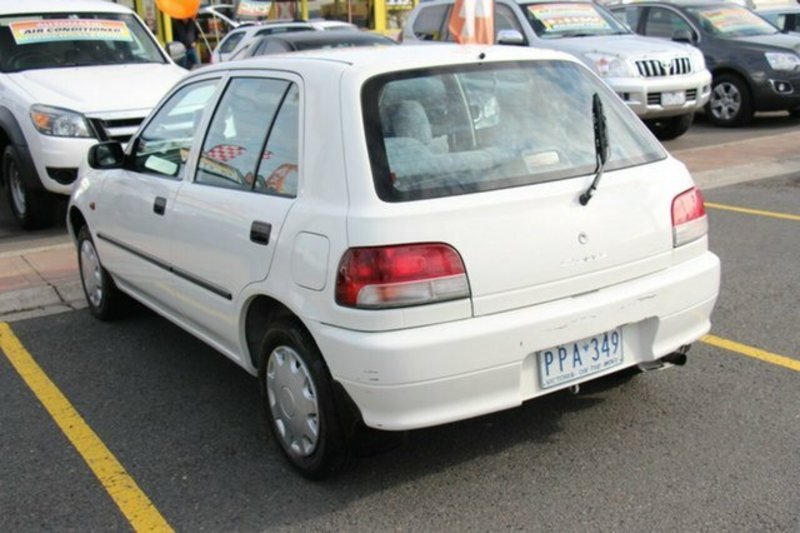 1999 DAIHATSU CHARADE TS