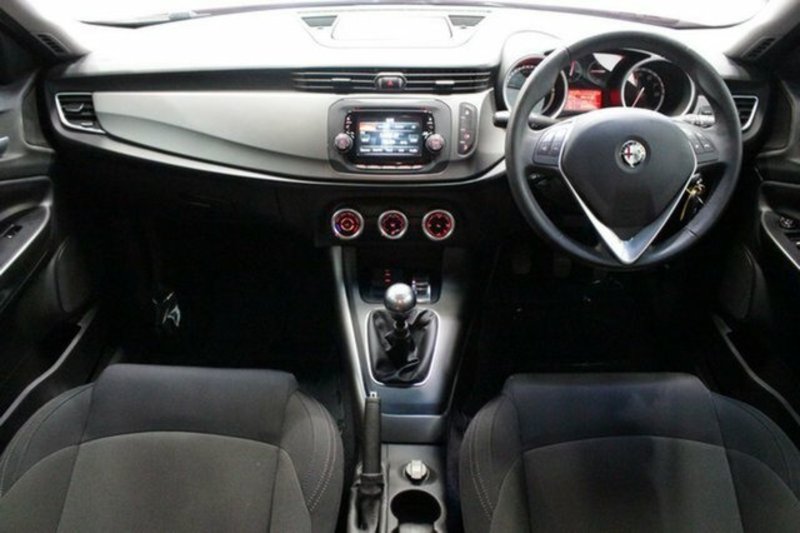 2015 ALFA ROMEO GIULIETTA PROGRESSION MY15