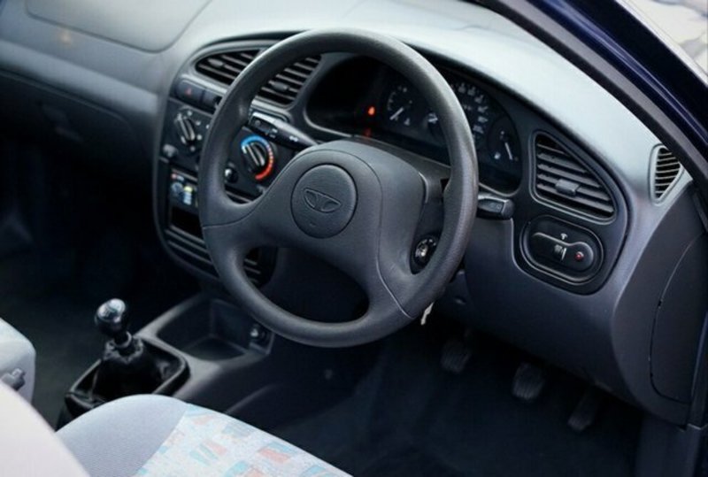 2002 DAEWOO LANOS SPORT