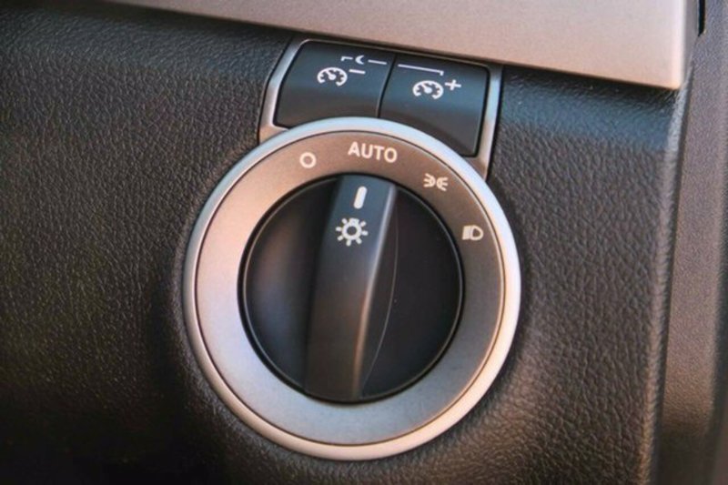 2011 HOLDEN COMMODORE OMEGA VE II MY12