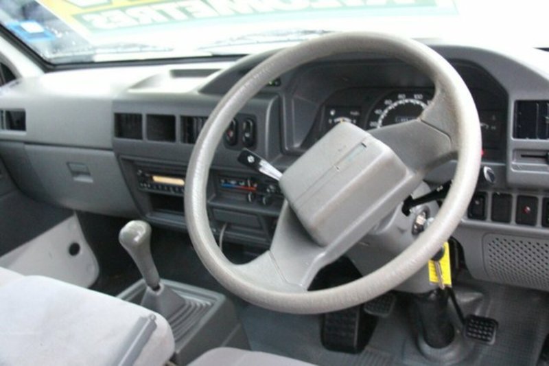 2009 MITSUBISHI EXPRESS SWB SJ MY09