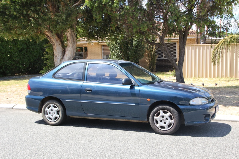 1998 HYUNDAI EXCEL GX X3