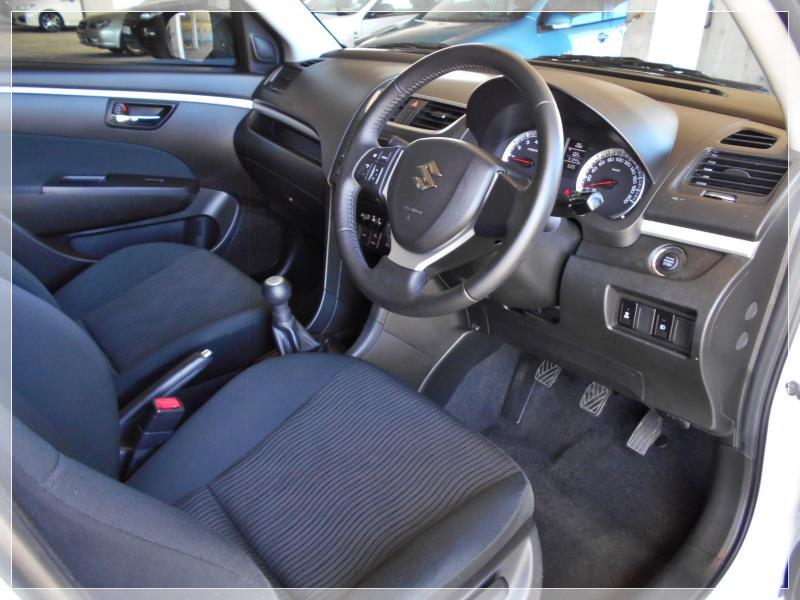 2011 SUZUKI SWIFT GLX FZ