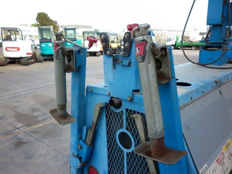2005 GENIE TML4000N