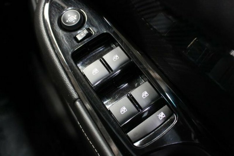 2013 HOLDEN COMMODORE SV6 VF