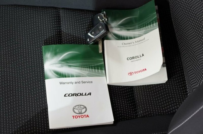 2013 TOYOTA COROLLA Ascent S-CVT ZRE182R