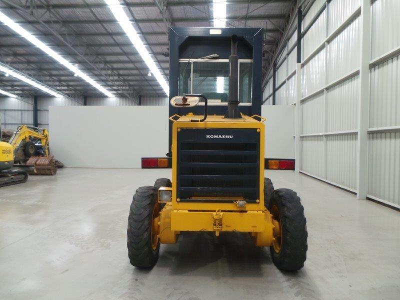KOMATSU GD355A-1