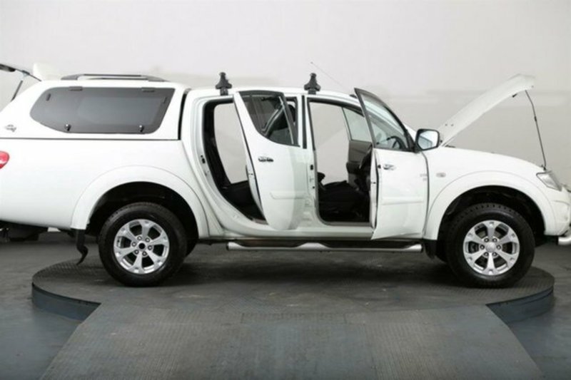 2015 MITSUBISHI TRITON GLX-R (4x4) MN MY15