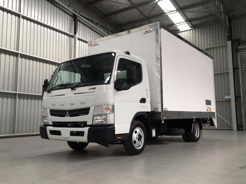 2016 FUSO Canter 515 METROLite Canter 515 Truck