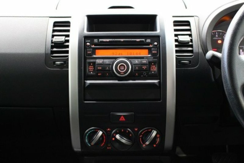 2010 NISSAN X-TRAIL ST (4x4) T31 MY10