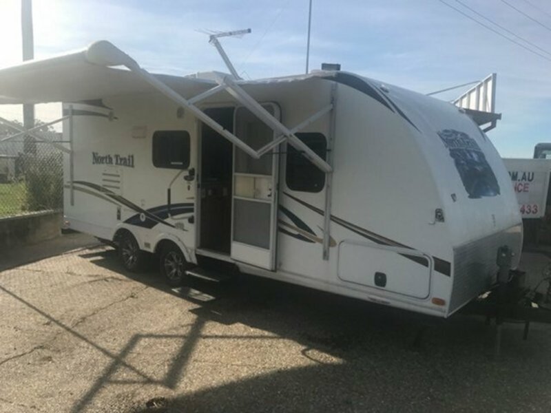 2011 Heartland North Trail CARAVAN