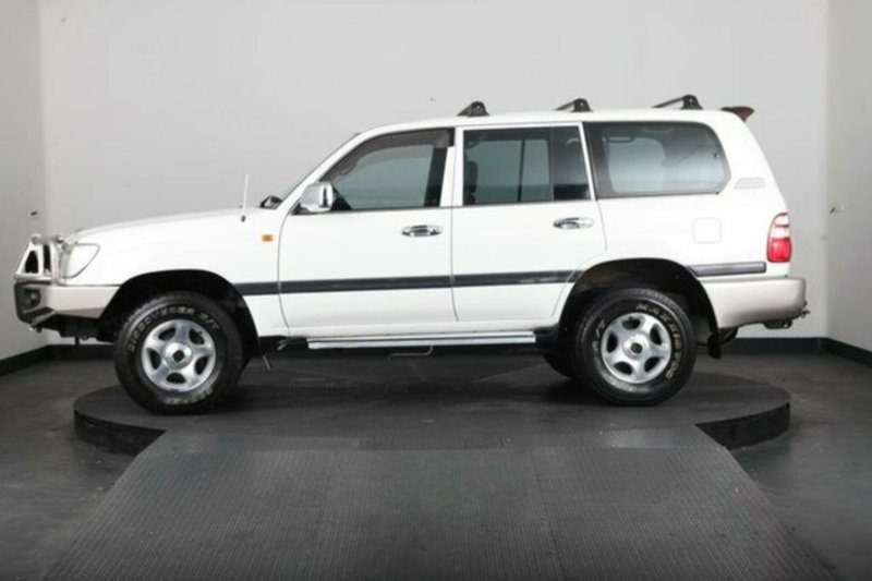 2003 TOYOTA LANDCRUISER GXL (4x4) UZJ100R