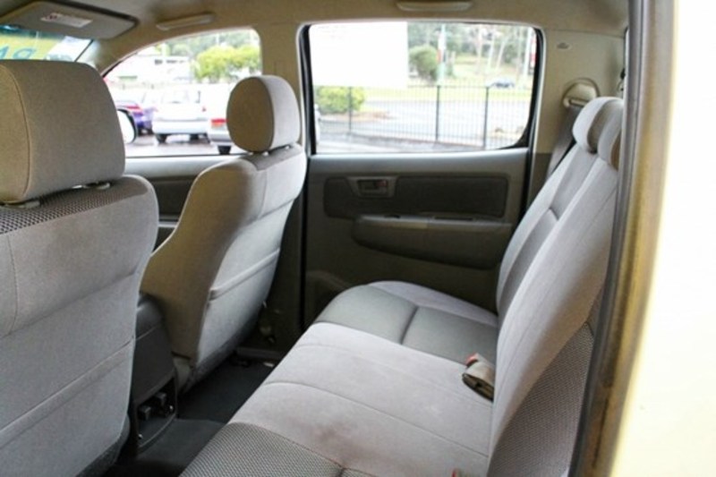 2010 TOYOTA HILUX SR KUN26R MY10