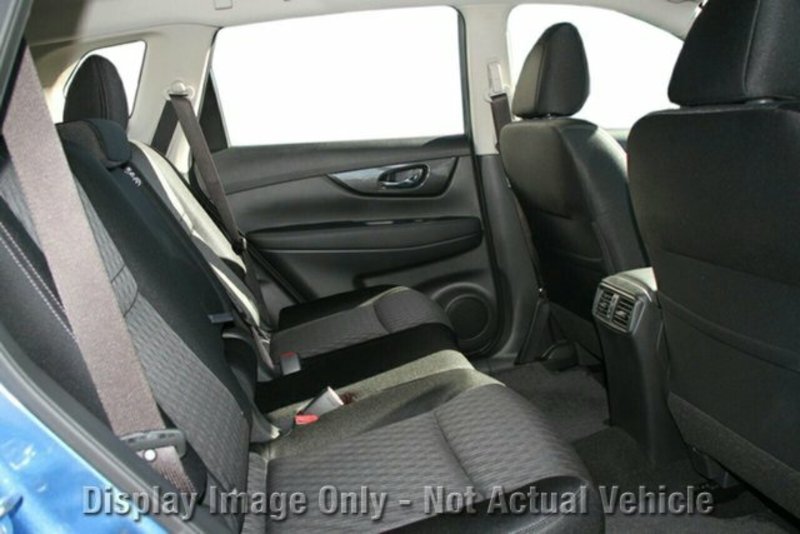 2017 NISSAN X-TRAIL