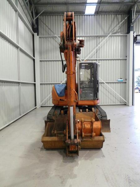 2001 HITACHI EX75UR