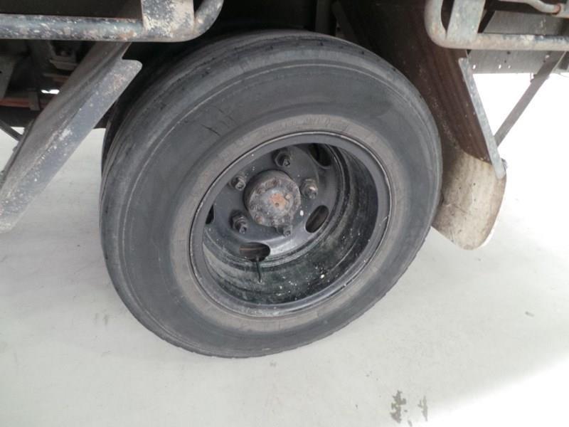 2001 TOYOTA DYNA TRAY TRUCK
