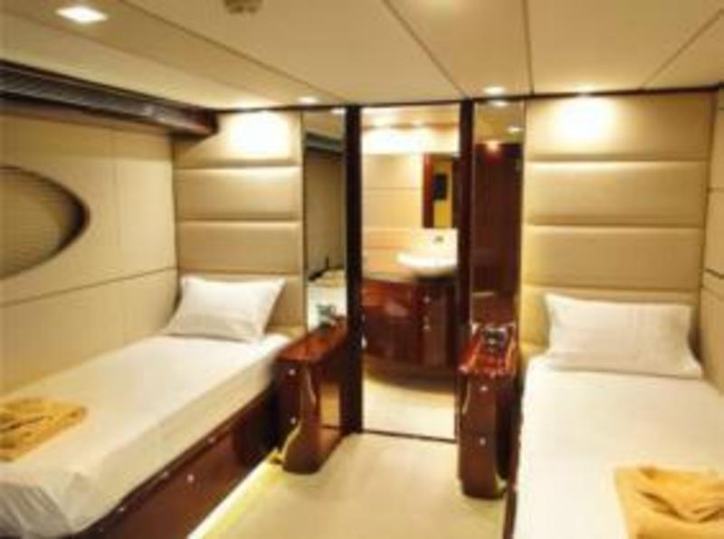 Hargrave 136 Motor Yacht
