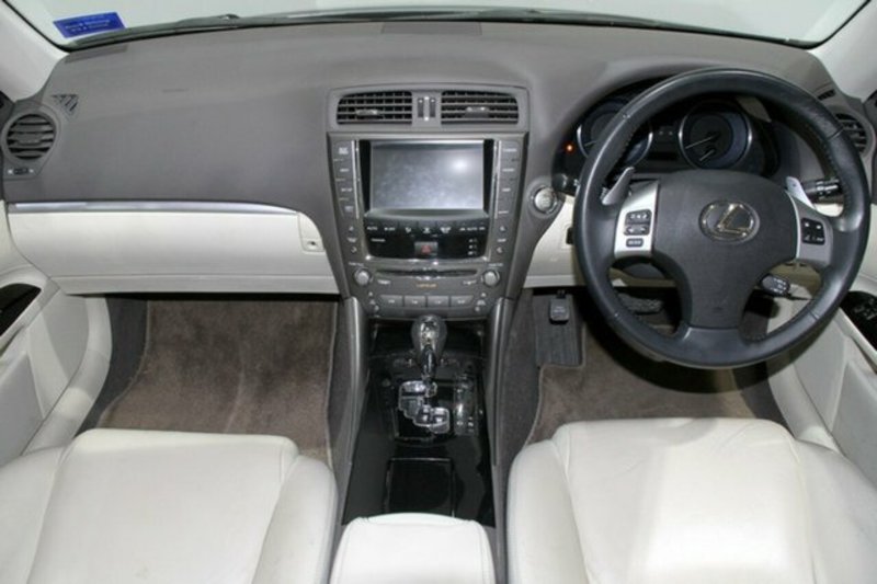 2011 LEXUS IS250 PRESTIGE GSE20R MY11