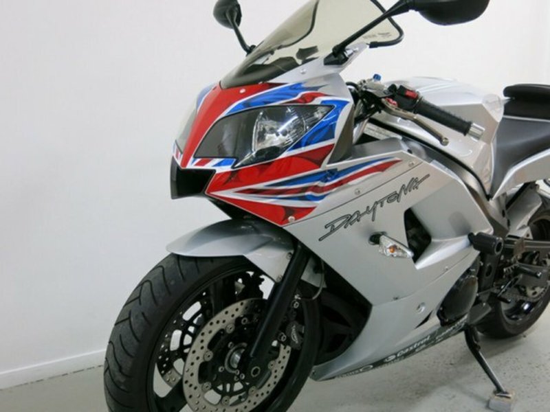 2003 TRIUMPH 600CC DAYTONA 600 MY03