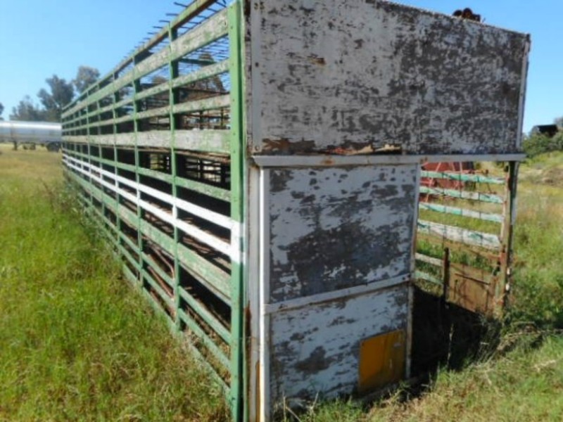Custom Livestock Equip